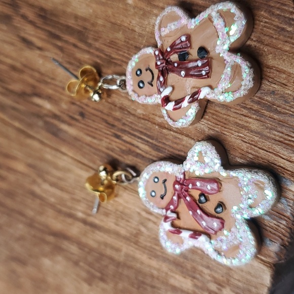 E409 frosted gingerbread folksy earrings - Picture 1 of 2